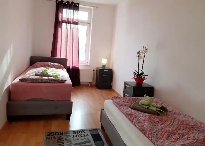 Business And Tourism Bmw Messe With Balcony *